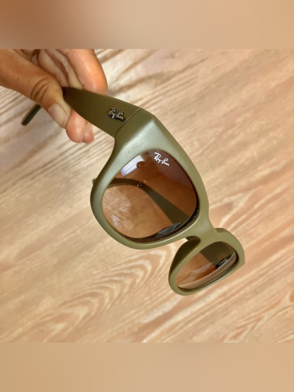 Ray Ban RB4178 Highstreet sunglasses